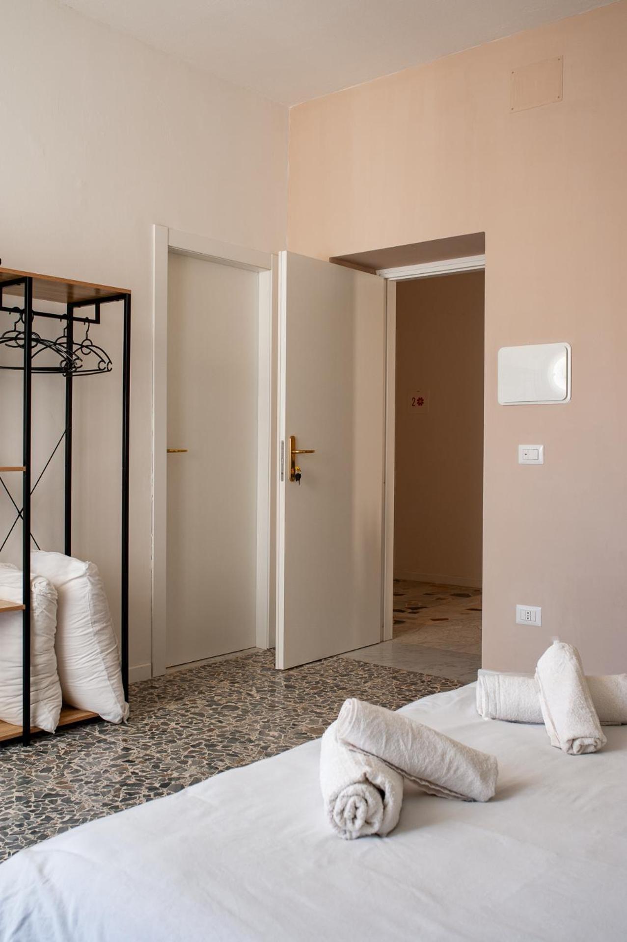 Four Rooms Alghero Bagian luar foto